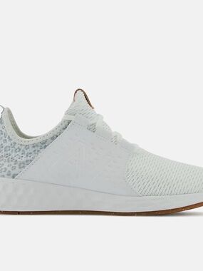 NWOT New Balance Womens WCRZRSL1 White Casual Running Shoes